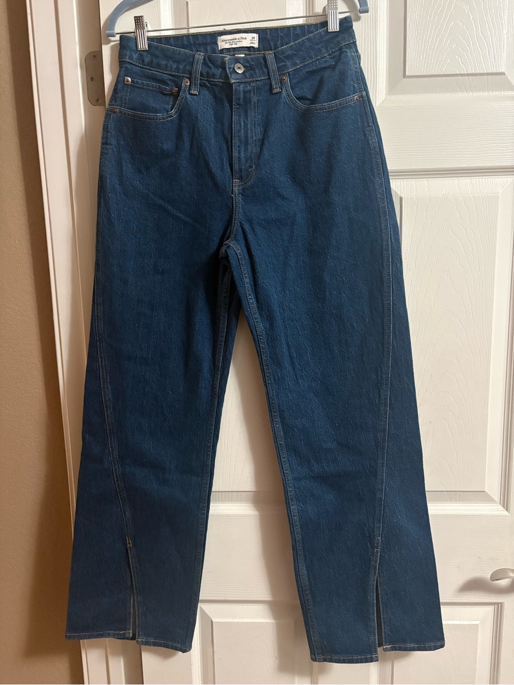 Abercrombie & Fitch the 90's relaxed jean high rise curve love 29